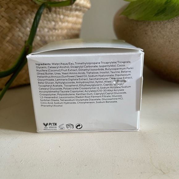 Murad Hydro-Dynamic Ultimate Moisture Cream - Picture 3 of 9